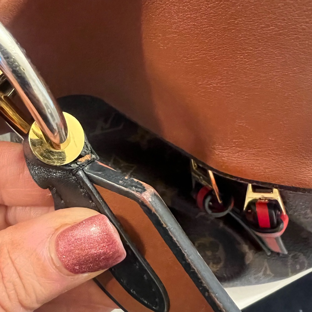 Authentic Lv - image 4